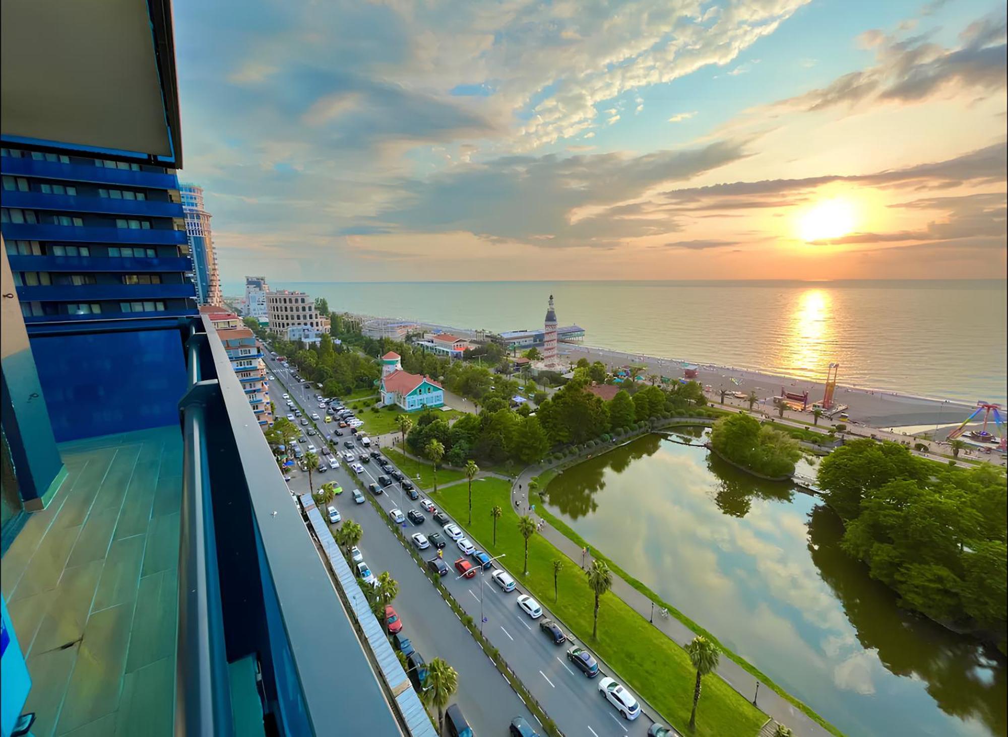 Panorama Orbi Beach Resort Center Suite Batumi Eksteriør bilde